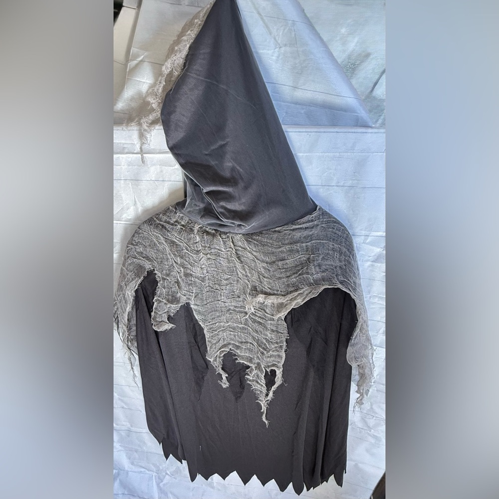 Girl Reaper Halloween Costume Size M Girls NO CHAINS - Picture 7 of 16